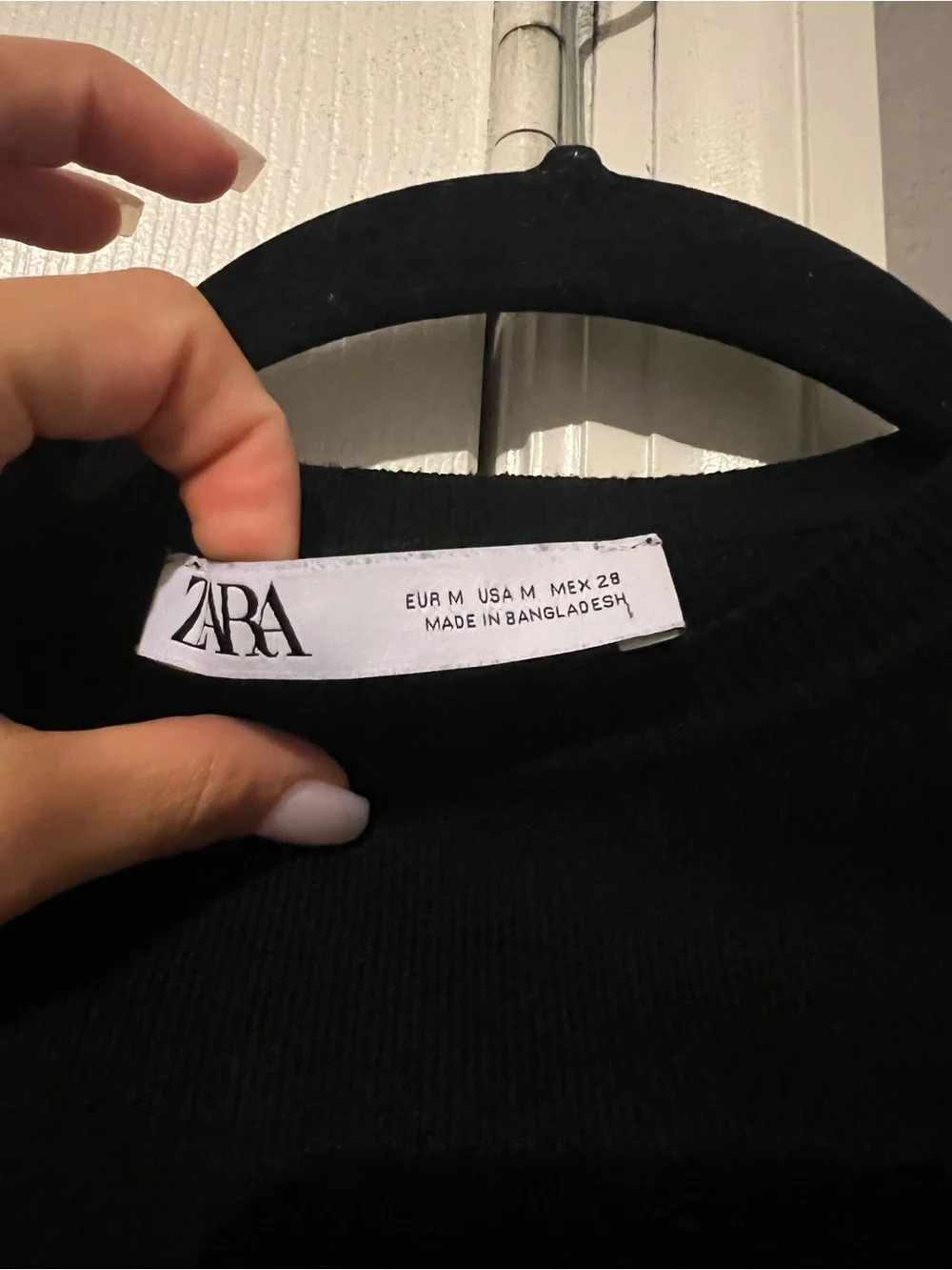 Zara Black Long-Sleeve Cropped Top
